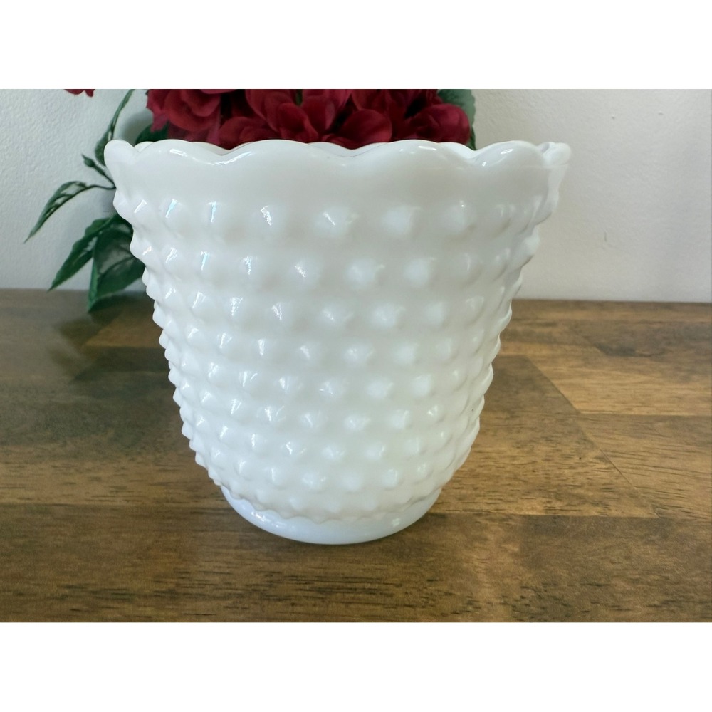 Vintage Milk Glass Planter Hobnail Scalloped Rim White Glossy Vase MCM Wedding‎